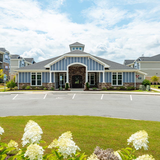 The Retreat at Sedgefield Apartments For Rent Greensboro, NC